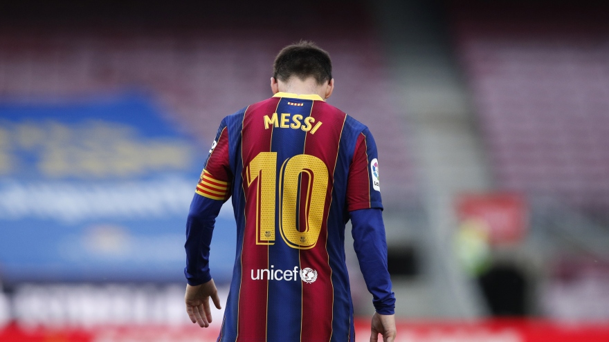 Vì sao Lionel Messi phải chia tay Barca?